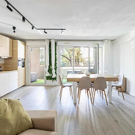 Comfort And Serenity With A C, Parking And Balcony Apartment *